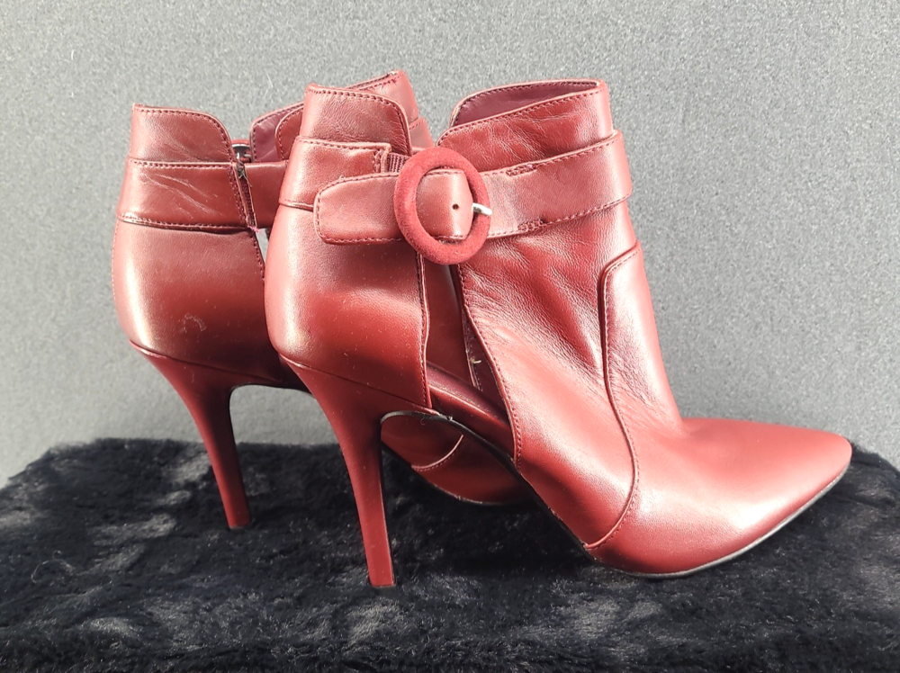 Nine West Taylinneo Ankle Boots Red Leather Pointed Toe Stiletto Womens 7M Heel